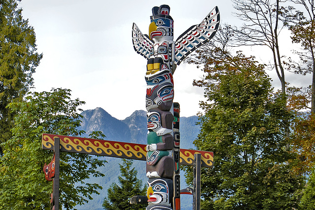 Kaka'solas Totem Pole – Stanley Park, Vancouver, B.C.