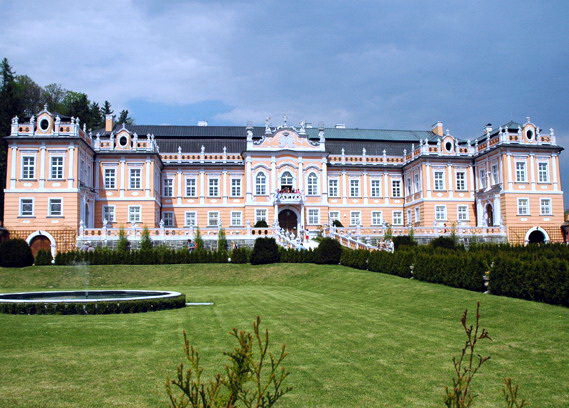 Nové Hrady  - kastelo nomata "Bohemia Versailles" (CZ)
