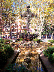 Pamplona: plaza de la Cruz.