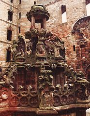 linlithgow palace, fountain c1520