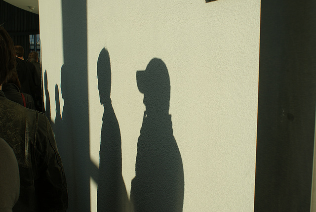 Queue shadows