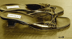 Talons hauts Ravellas à Lilette / Lilette's Ravellas high heels shoes - Sepia  /  4 décembre 2008.