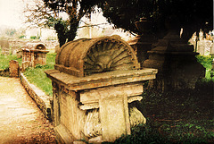 windrush c18 tombs