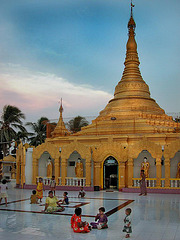 Pyi Daw Aye Pagoda in Kawthaung