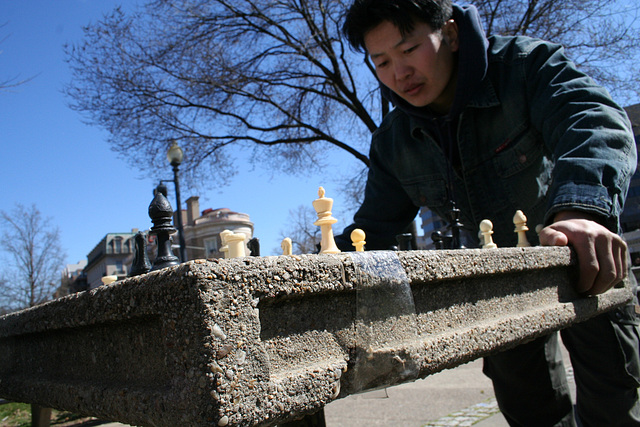 09.Chess.DupontCircle.WDC.18March2006