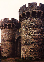 cooling castle 1381-2 gatehouse