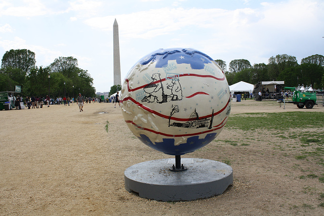 54.CoolGlobes.EarthDay.NationalMall.WDC.22April2010
