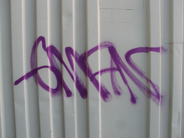 01.GraffitiTag.TechWorld.800MassAve.NW.WDC.12November2010