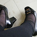 Lady Elido / Élégance féminine en talons hauts luisants - Feminine elegance in gleaming high heels shoes - With / avec permission. 18 novembre 2010.