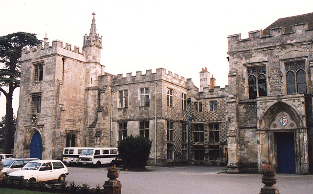 salisbury bishop's palace