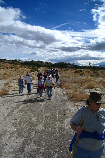 The Mayor's Walk On The San Andreas Fault (6131)