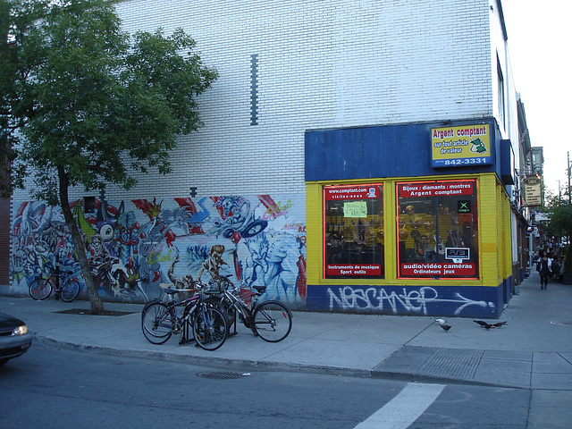 Nescanep graffitis & bikes / Graffitis Nescanepiens & vélos