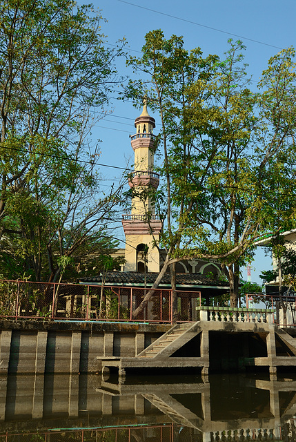 Alhutsana Mosque