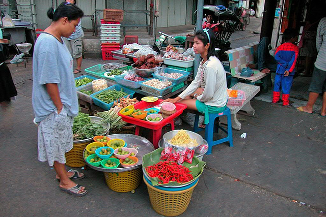 Evening market in Samut Sakhon