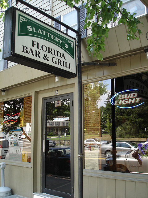 Slattery's Florida bar & Grill
