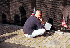 05.06.VeteransDay.VietnamVeteransMemorial.WDC.9November2002