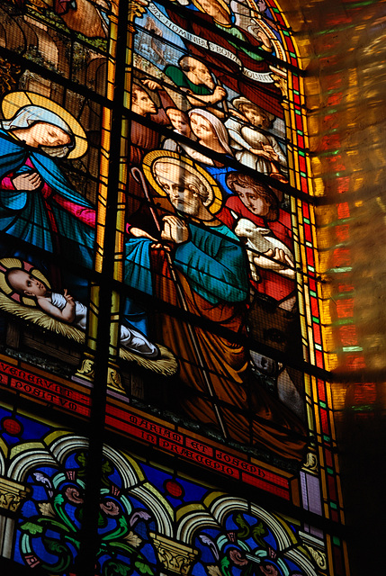 Un vitrail de l'église Notre-Dame