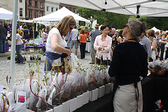 23.Exhibitors.Flowermart.Baltimore.MD.7May2010