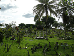 Friedhof neben der Moschee