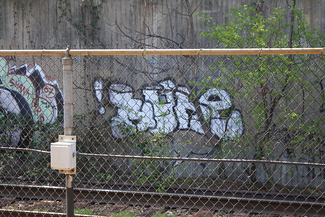 31.GraffitiTagging.WMATA.BrooklandCUA.NE.WDC.6April2011