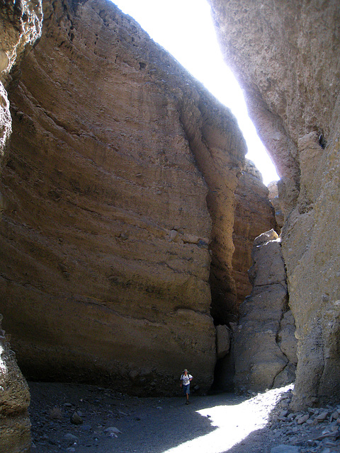 Great Outdoors Hike To The Grottos In Mecca Hills - Grotto #1 (6386)