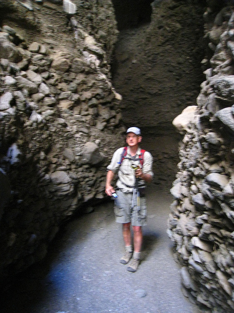 Great Outdoors Hike To The Grottos In Mecca Hills - Scott in Grotto #1 (6376)