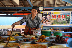Food vendor: nasi Padang