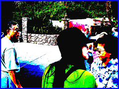 Jeune asiatique à chapeau chaud / Young asian Lady with a warm hat -  Disney Horror pictures show - Orlando, Florida - USA / 30 décembre 2006-  Version très postérisée