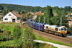 Class 77 dans la vallée du Doubs