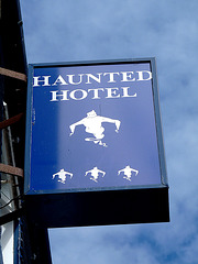 'Haunted Hotel' (Schooner Inn)