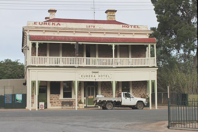 Eureka Hotel, Red Hill