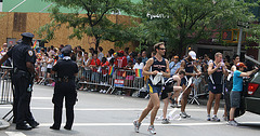 200a.40thPride.Parade.NYC.27June2010