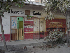 Abarrotes Tania / Fruits & Coca-Cola