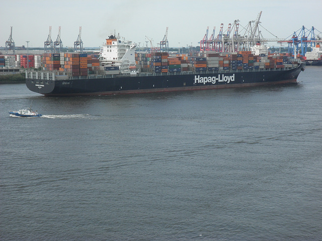 Containerschiff  "BANGKOK EXPRESS"
