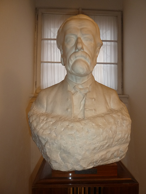 Busto de la komponisto Bedřich Smetana