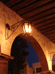 Chaude lumière......warm light.....Zamora, Michoacán - Mexique  / 25 mars 2011.