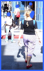 Blonde A & W /  Disneyworld, Florida. USA / 3 janvier 2006 - Visages cachés / Hidden faces