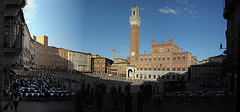 Siena - Piazza del Campo mit Palazzo Pubblico