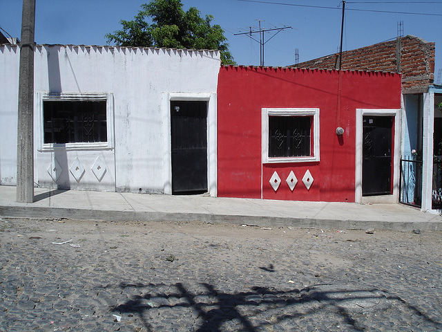 Casas chicas / Small houses / Petites maisons - 23 mars 2011.