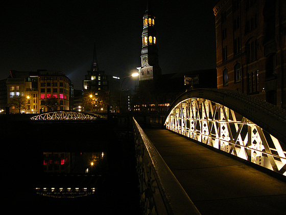 Hamburg, Speicherstadt bei Nacht / Bild 1302