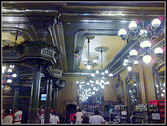 En el Café Iruña.
