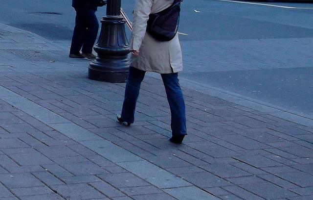 La Dame Subway en talons hauts / Subway Lady in high heels - 1er décembre 2011 / Recadrage