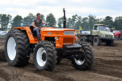 Oldtimerfestival Ravels 2013 – FIAT 1300DT Super tractor and Unimog