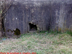 World War II Bunker on the River Berounka, Picture 2, Nymburk(?), Bohemia (CZ), 2014