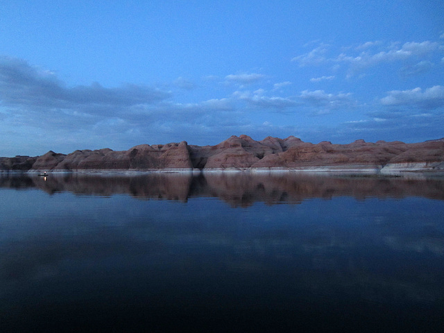 Lake Powell - Pre-dawn (0976)