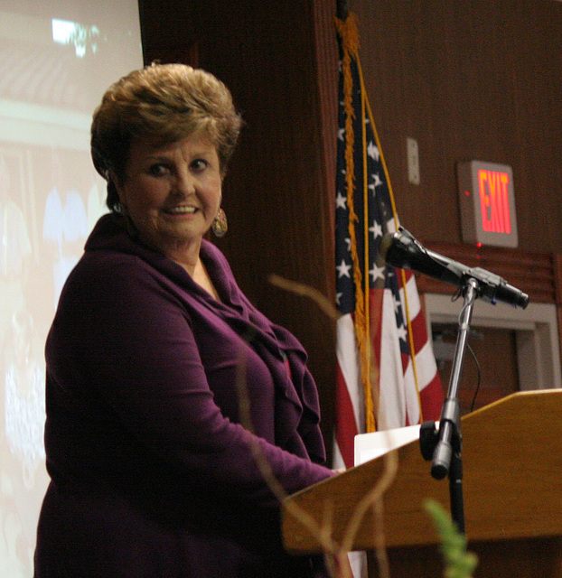 Mayor Yvonne Parks (3870)