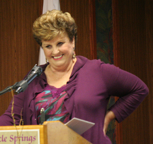 Mayor Yvonne Parks (3915)