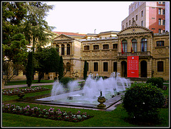 Pamplona: jardin del Gobierno de Navarra.