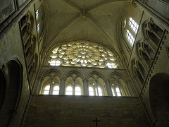 Eglise saint Jacques, rosace du transept.