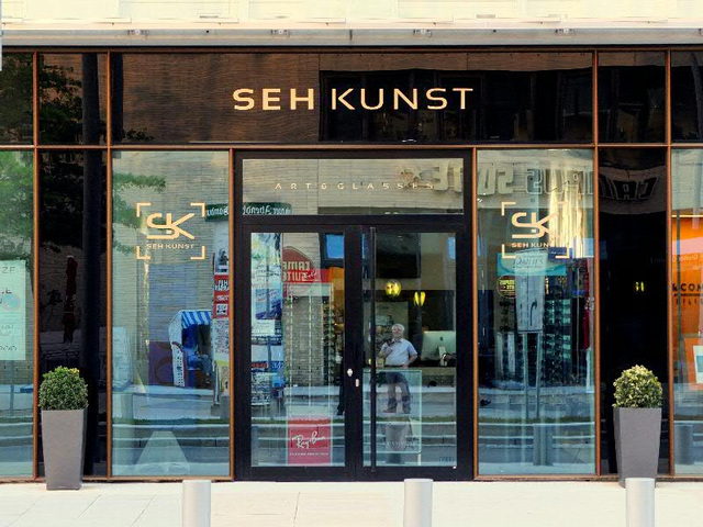 SEH KUNST (ART & GLASSES)